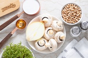 Нут с грибами в сливочном соусе