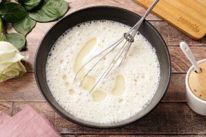Тонкие простые блины на молоке