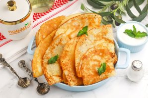 Ажурные блины на молоке (легкий рецепт)
