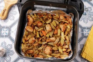 Курица с картошкой в аэрогриле