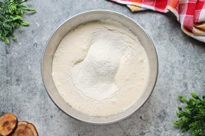 Шарлотка с щавелем