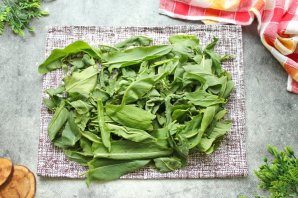 Шарлотка с щавелем