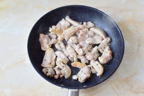 Мясо по-французски с курицей Мясо по-французски с курицей