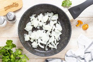 Тушеная картошка с лисичками