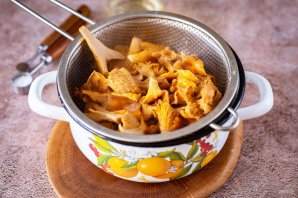 Картошка с лисичками в мультиварке