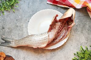 Кефаль, запеченная в духовке