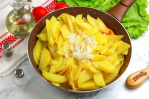 Лисички, жареные с картошкой