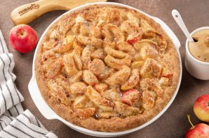 Пирог сметанный с яблоками