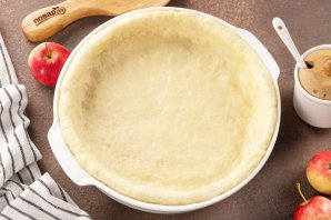 Пирог сметанный с яблоками