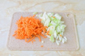 Тушеная капуста с индейкой